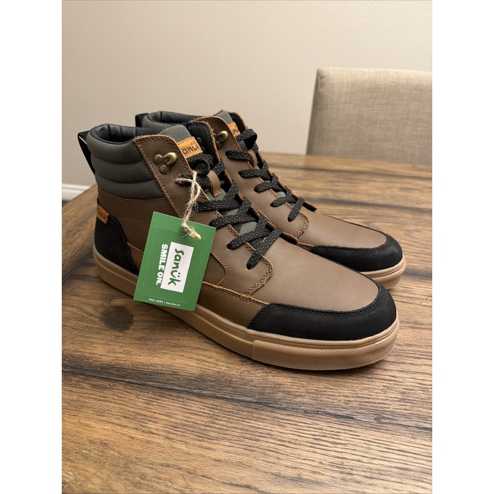 Sanuk Post Up Boots ~ Men's 12 ….S8